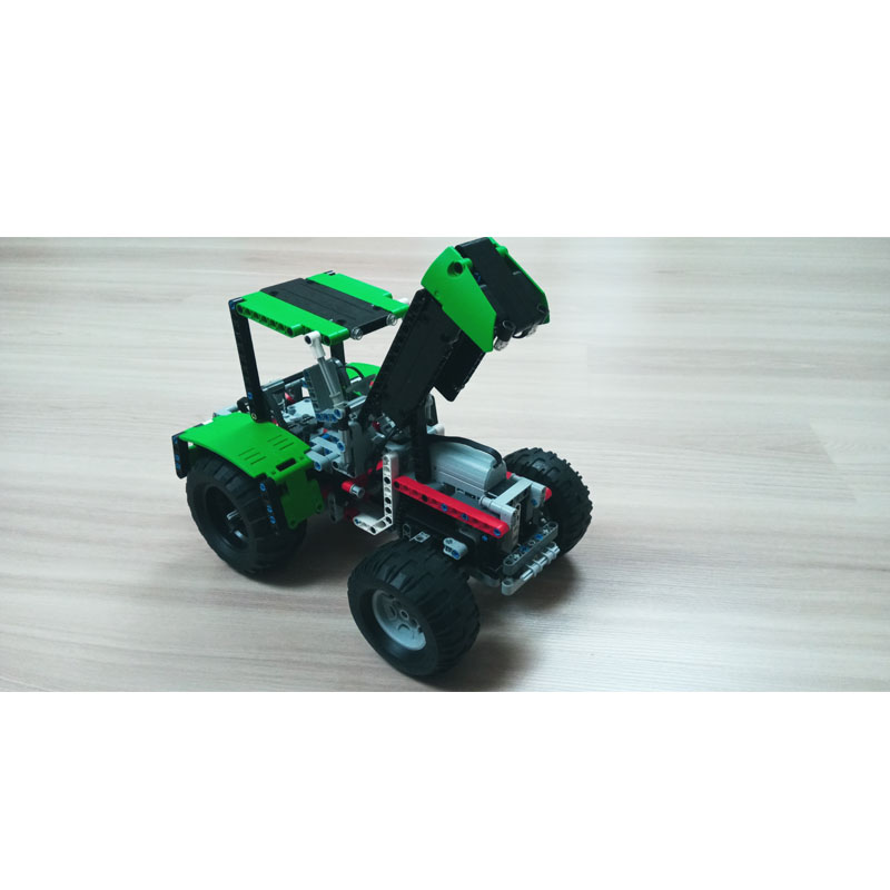 Urban Farming Model - MOC-80667 Urban Farm Agricultural Medium Tractor